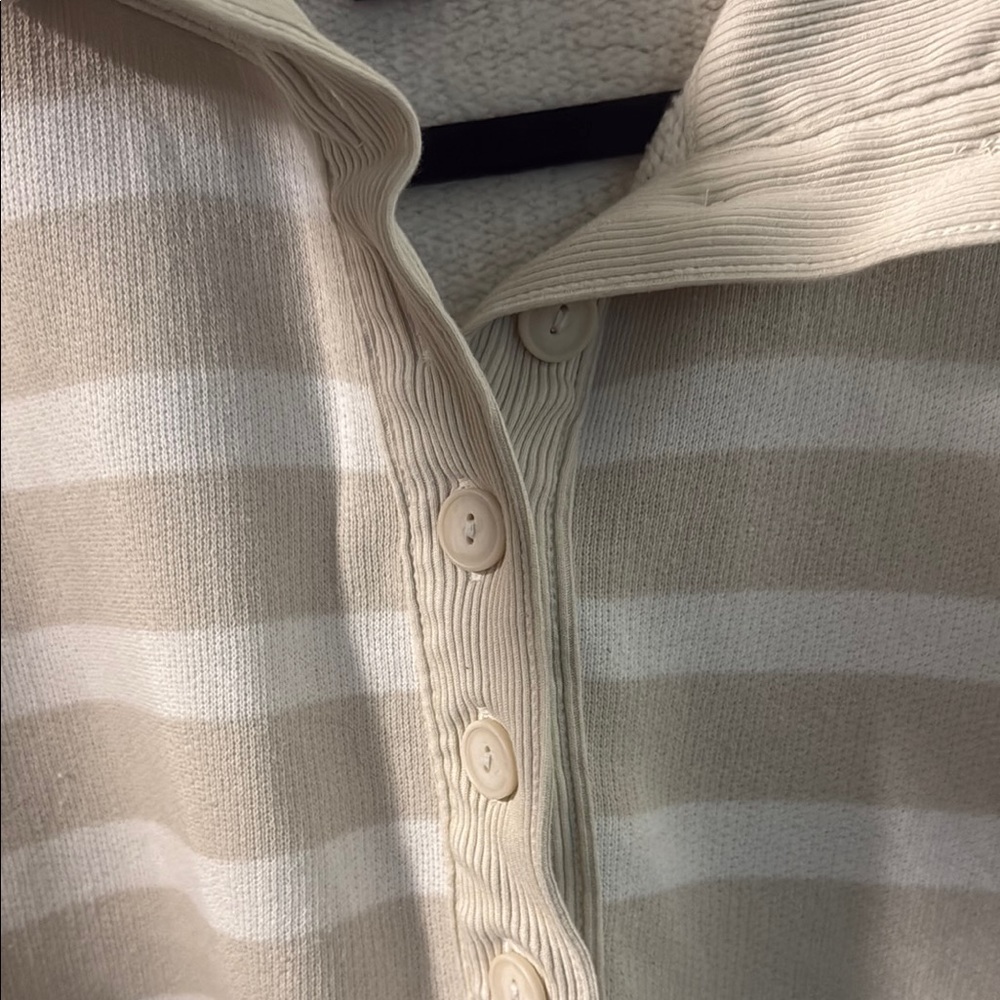 Striped Beige and White Pullover - Picture 3 of 8